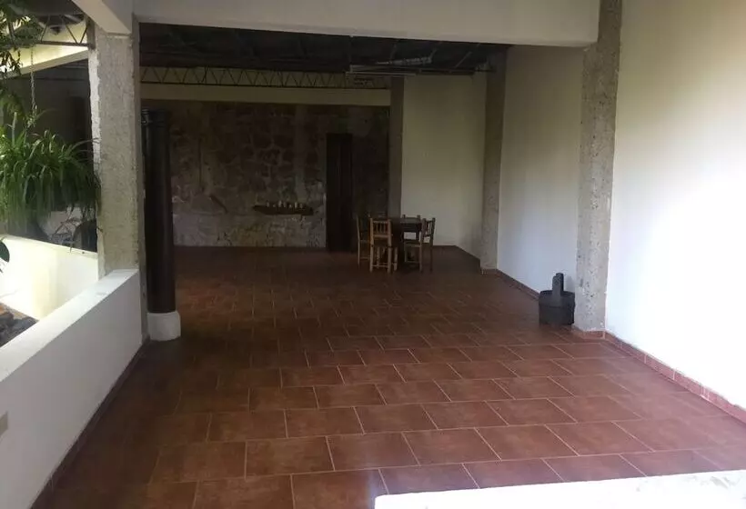 تختخواب و صبحانه Hacienda San Miguel Bed&breakfast