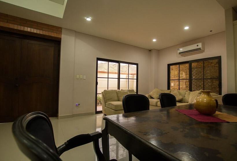 Casa Maryon S   Hostel