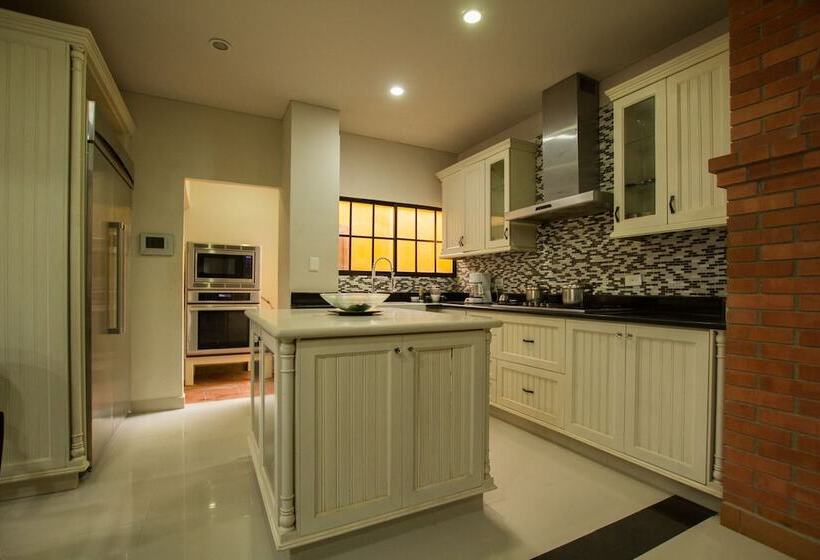 Casa Maryon S   Hostel