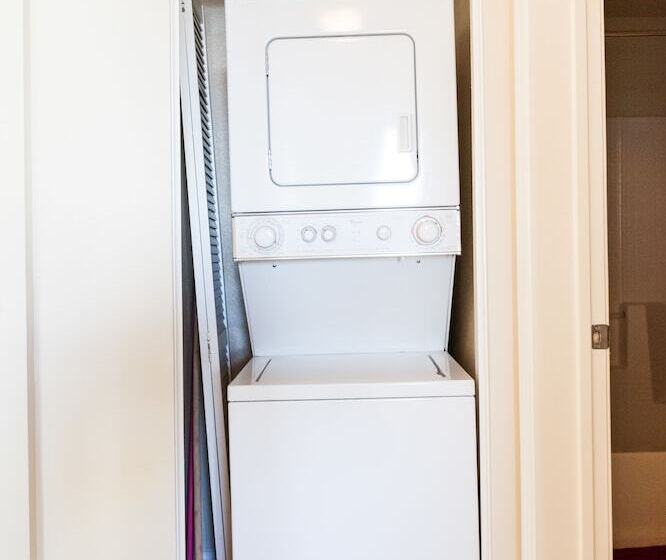 Fully Furnished Apartment In Washington Near Logan Circle