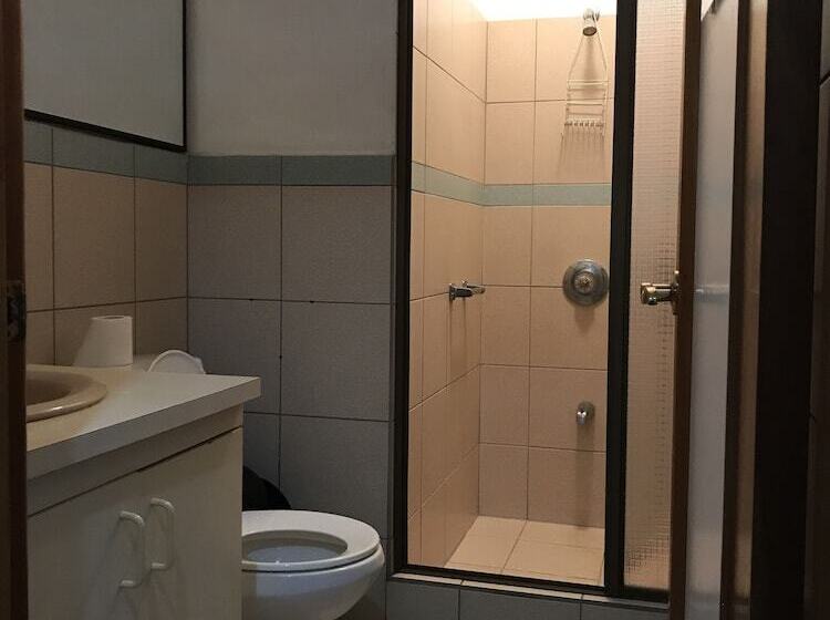 Green Country Hotel Hostel