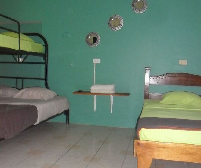 Green Country Hotel Hostel