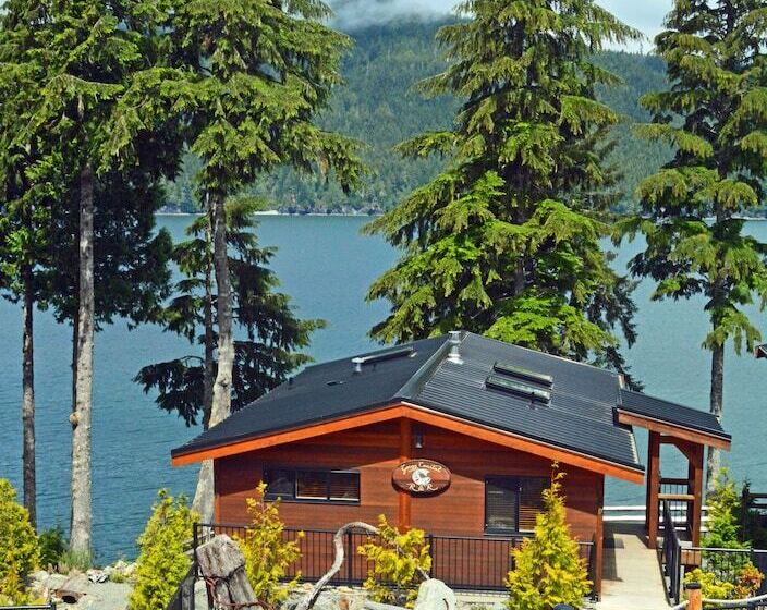 Handsome Dan's Port Renfrew