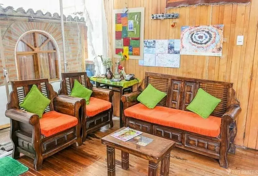 مسافرخانه Otavalo Huasi Ii