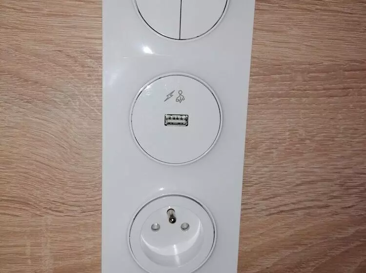 ホテル Kyriad Direct Martigues