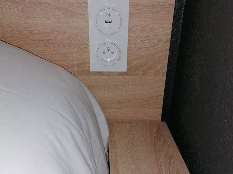 ホテル Kyriad Direct Martigues