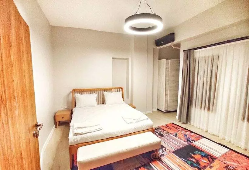 هتل Million Old City Apartment