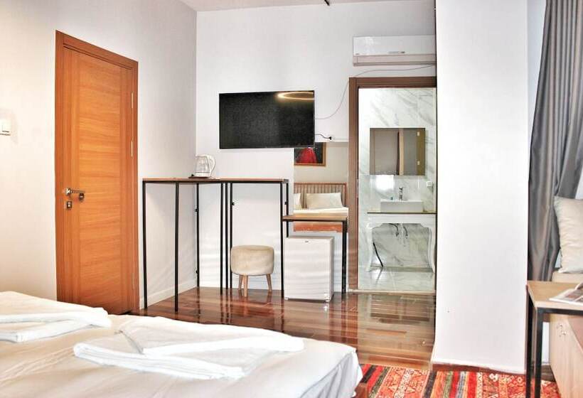 هتل Million Old City Apartment