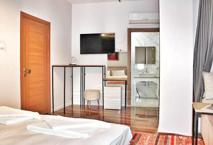 هتل Million Old City Apartment