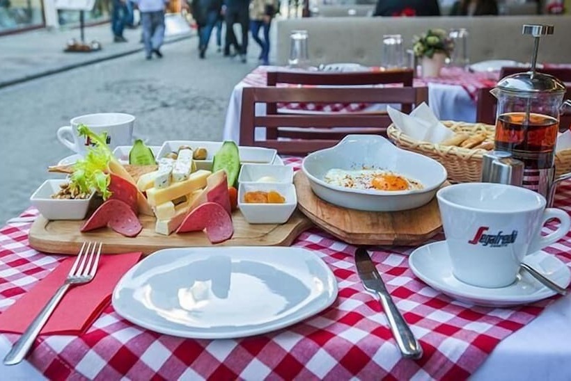 هتل Million Old City Apartment