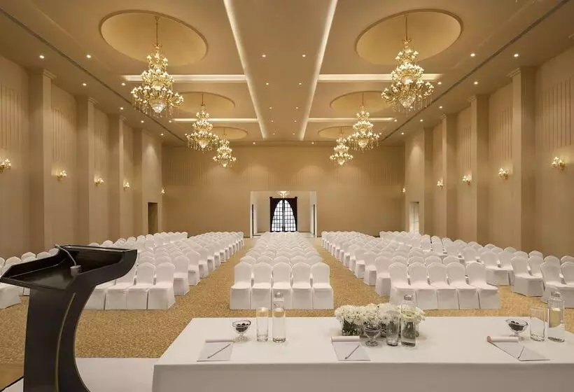 ホテル Time Square Resort & Spa, Bhuj