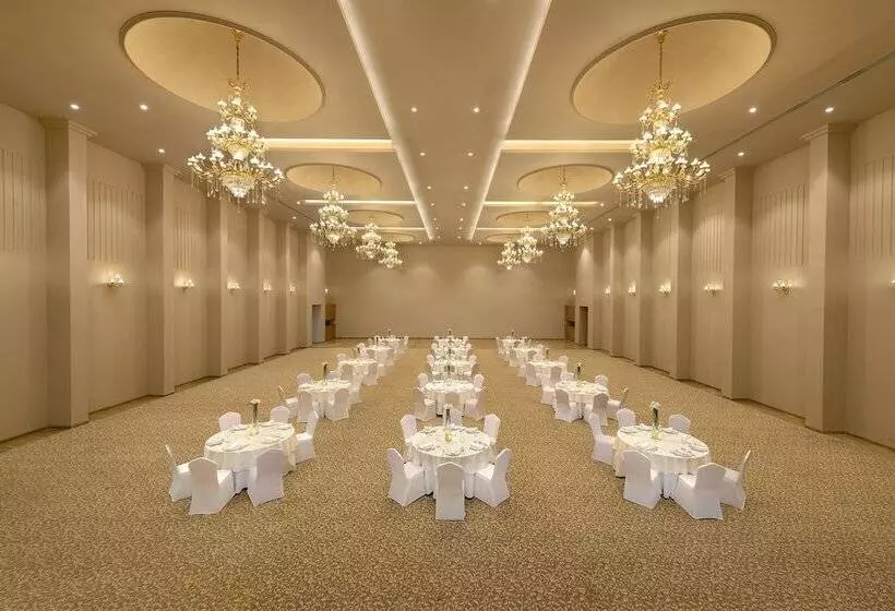 ホテル Time Square Resort & Spa, Bhuj