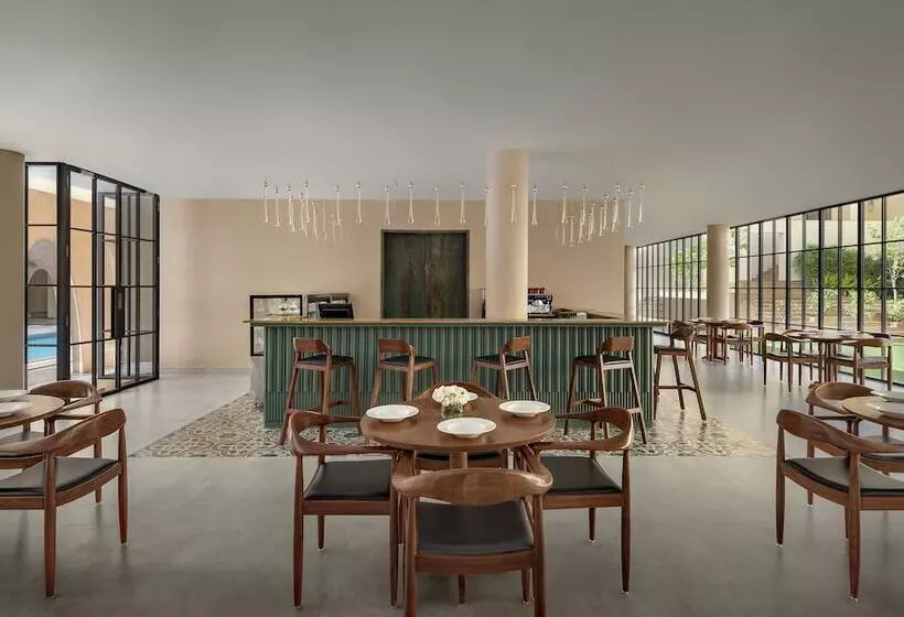 ホテル Time Square Resort & Spa, Bhuj