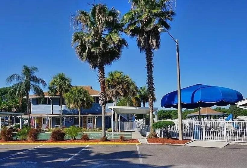 ホテル Winter Quarters Pasco Rv Resort   Campground