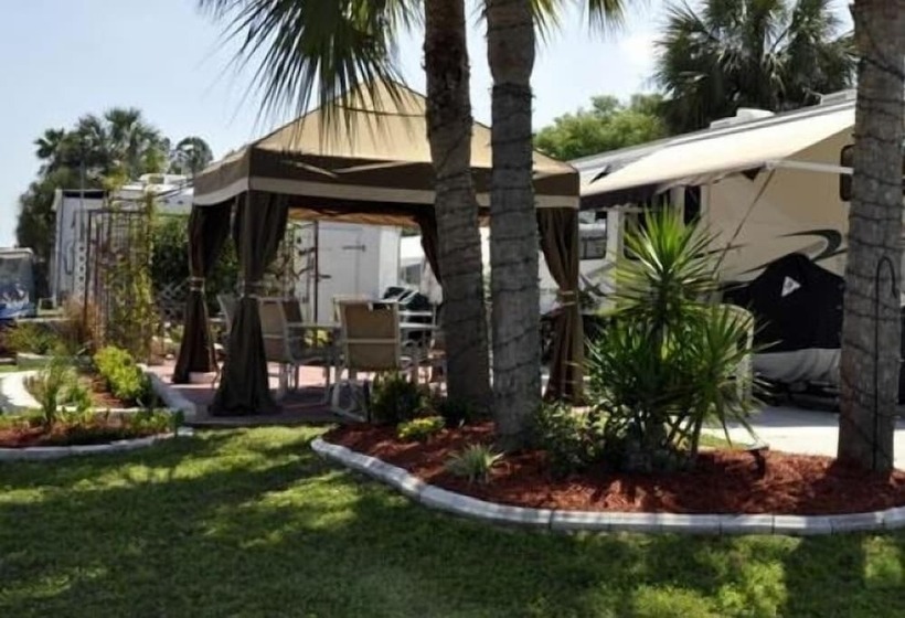 בית מלון כפרי Winter Quarters Pasco Rv Resort   Campground