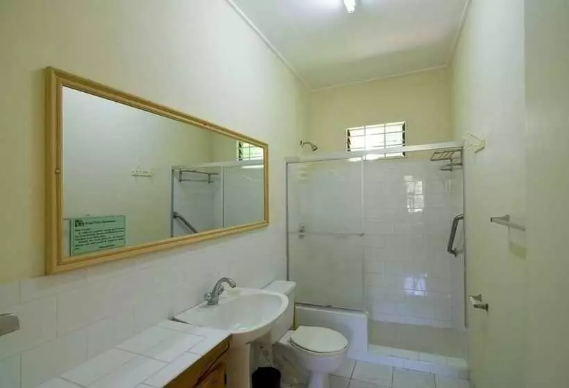 Kingsville Apartments