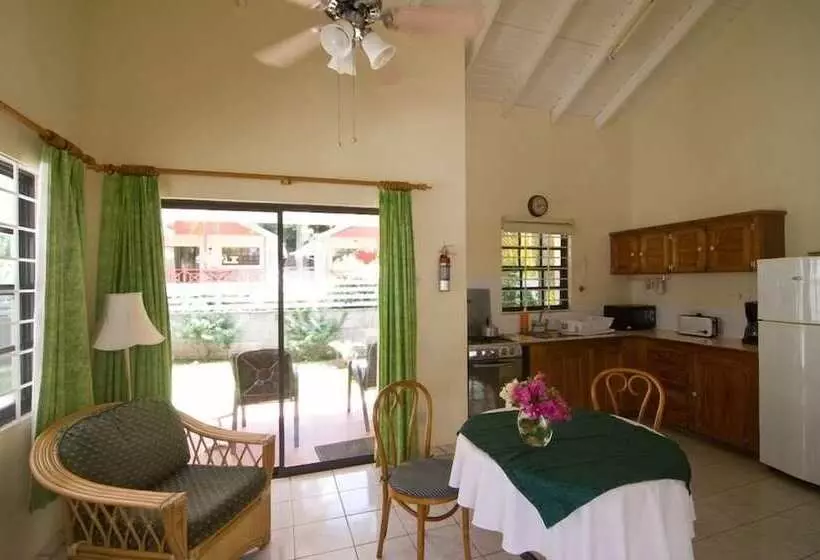 Kingsville Apartments