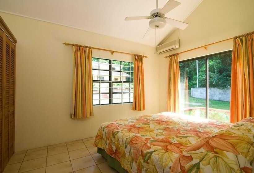 Kingsville Apartments