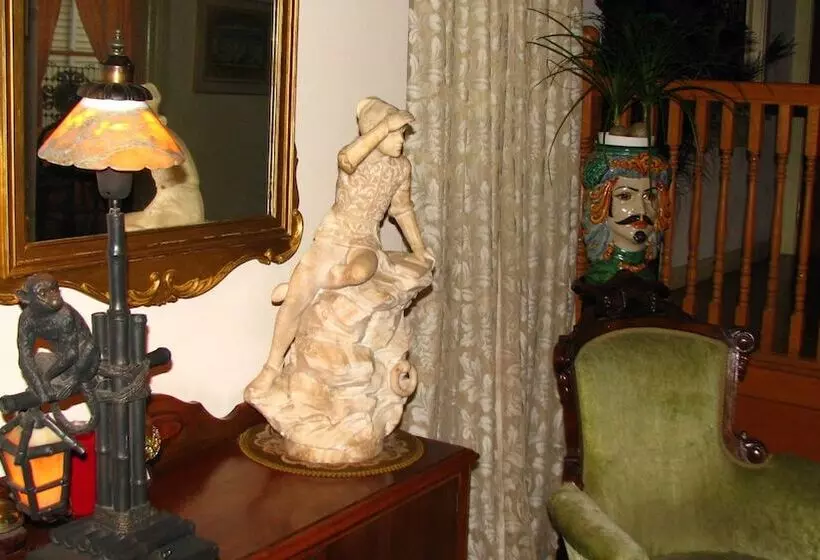 Loralei Bed And Breakfast