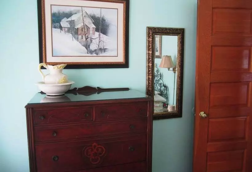 Loralei Bed And Breakfast