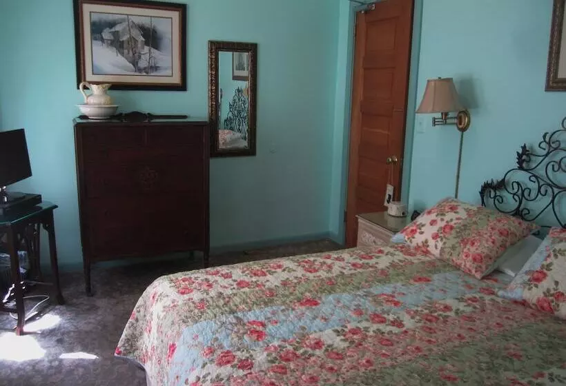 Loralei Bed And Breakfast