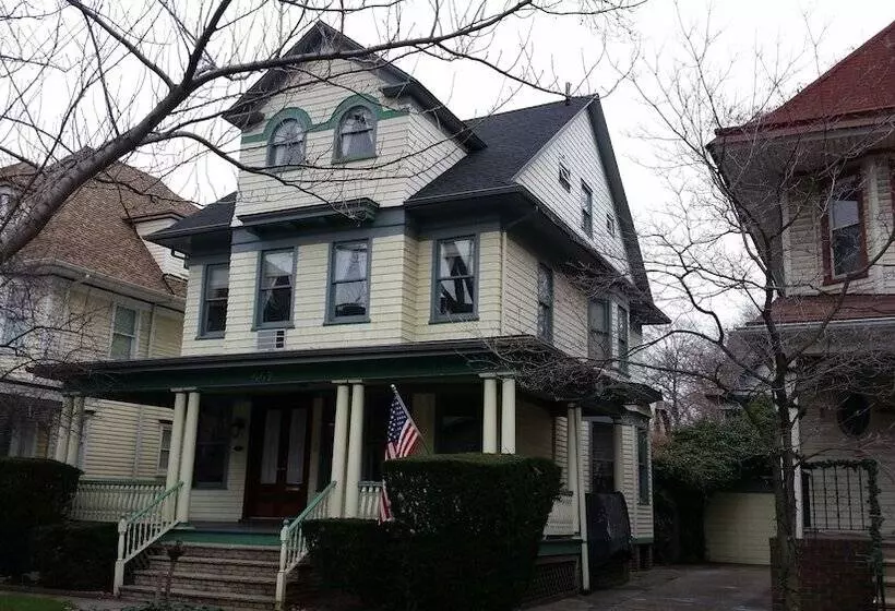 Loralei Bed And Breakfast