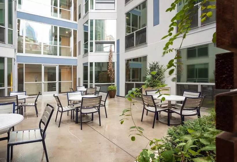 Pelican Fully Furnished Apartments