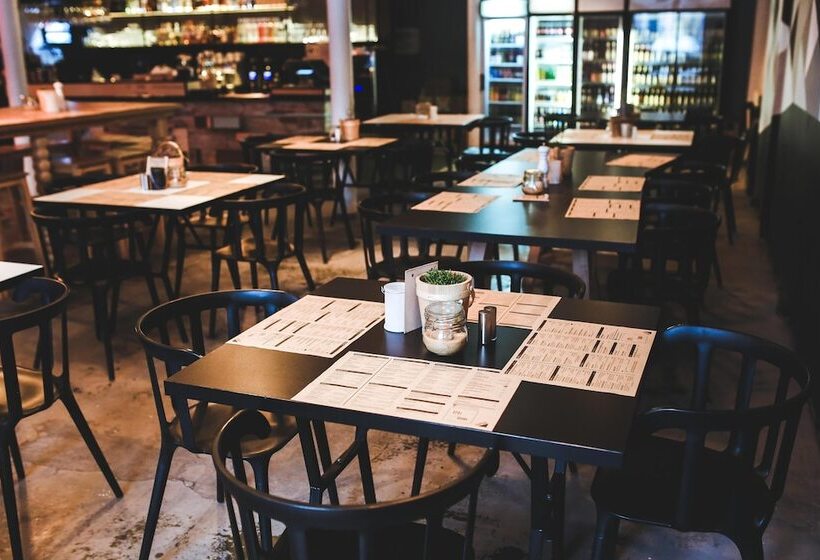 Pelican Fully Furnished Apartments