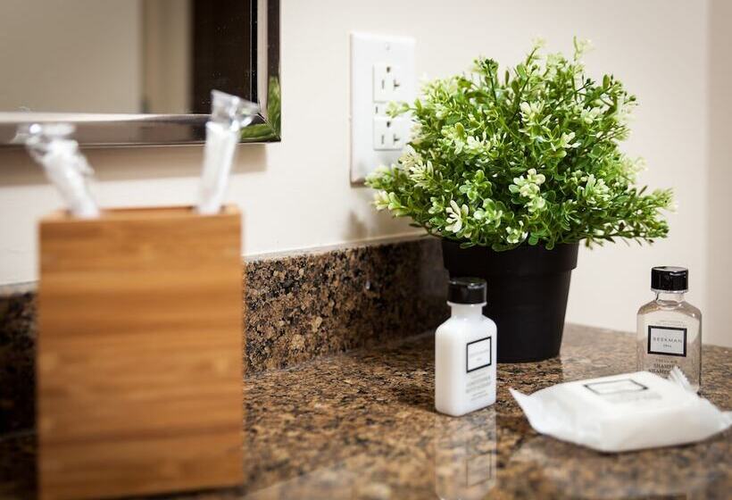 Pelican Fully Furnished Apartments