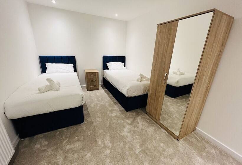 펜션 Berkshire Residence