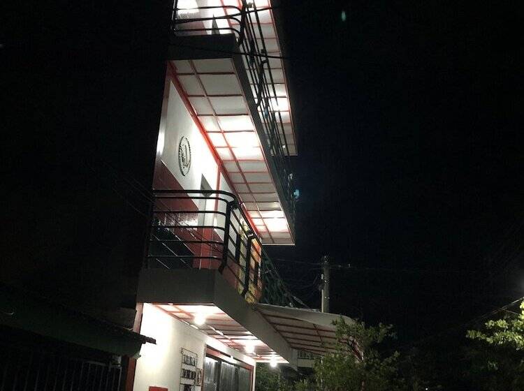 پانسیون Casa Hotel La Casa Vieja