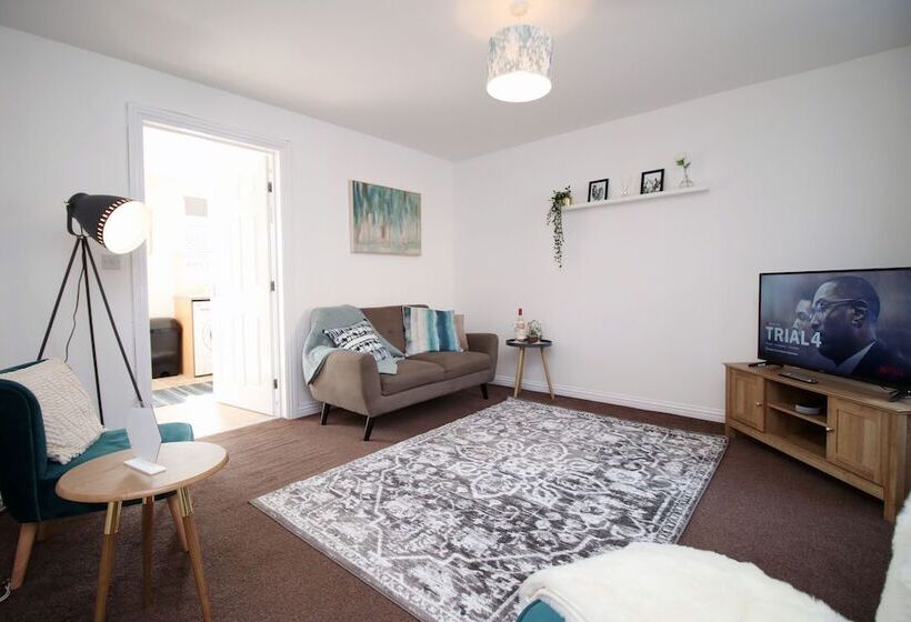 膳宿费 Gwent House By Tŷ Sa