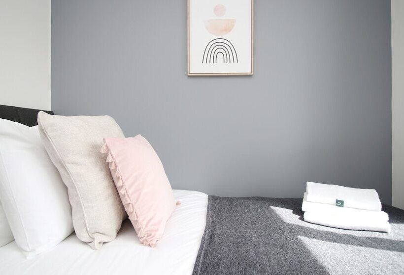 膳宿费 Gwent House By Tŷ Sa