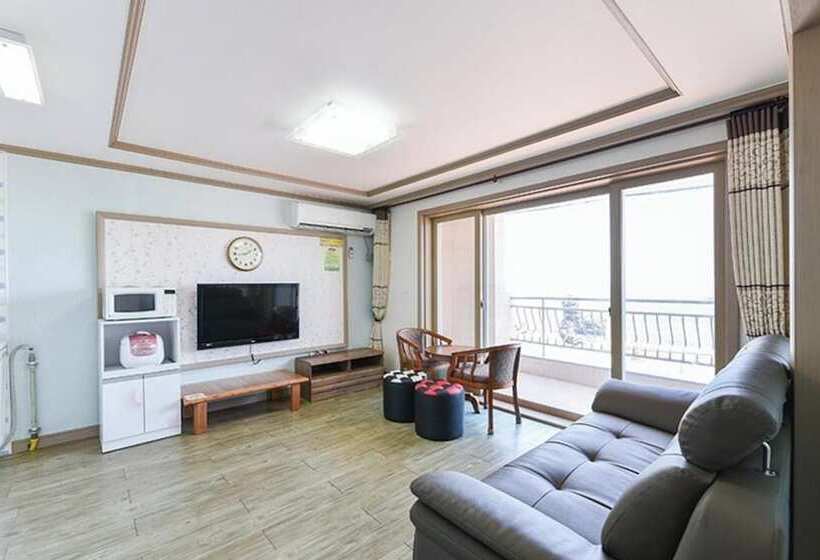 Ulsan Seaside Pension