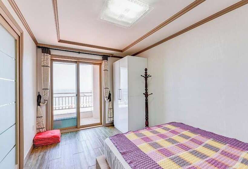 Ulsan Seaside Pension