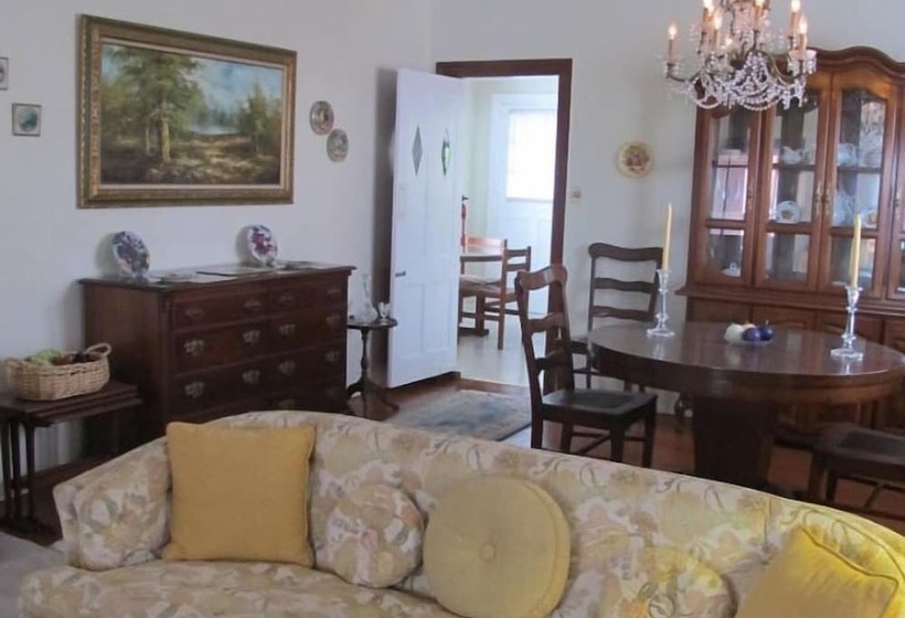 Valley Cottages & Apartments