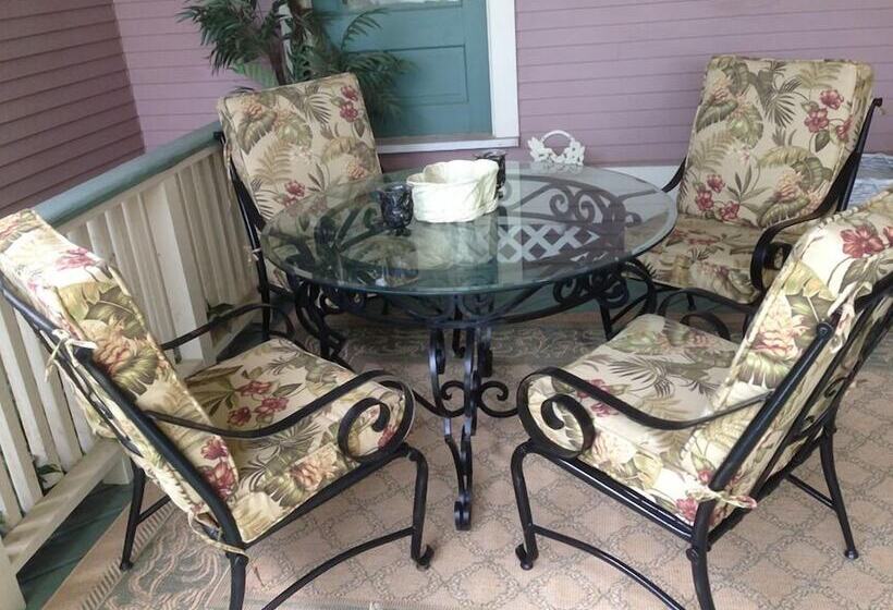 Wyman House Bed And Breakfast