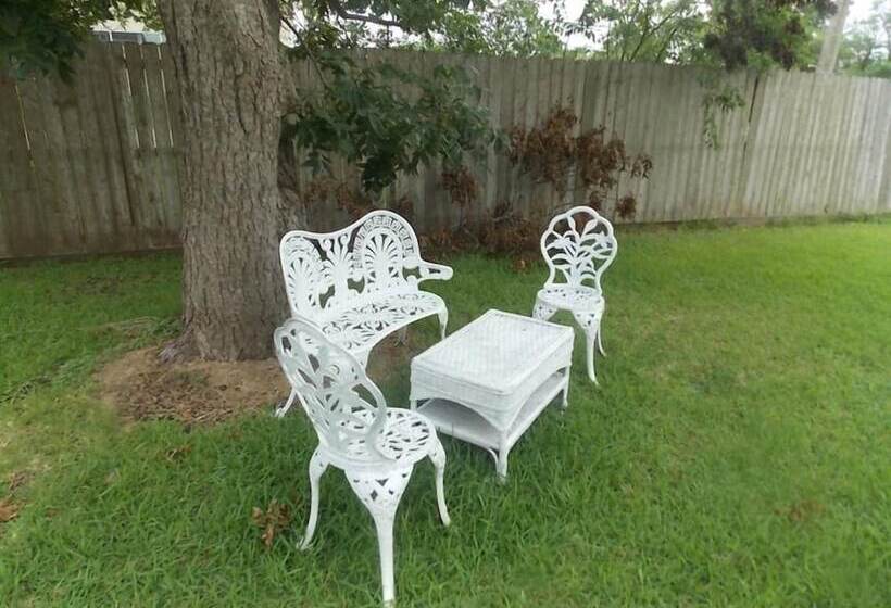 Wyman House Bed And Breakfast