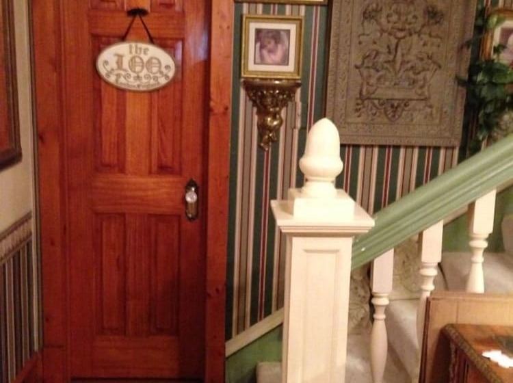 Wyman House Bed And Breakfast