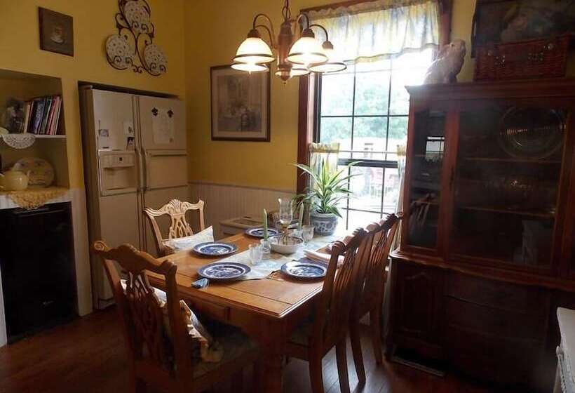 Wyman House Bed And Breakfast