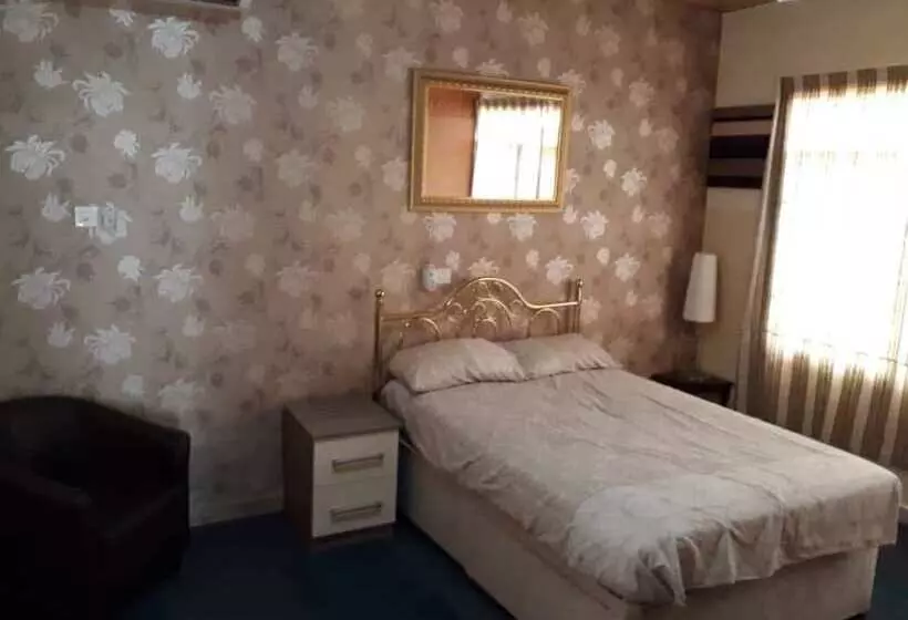 ベッドアンドブレックファースト Reko Homes