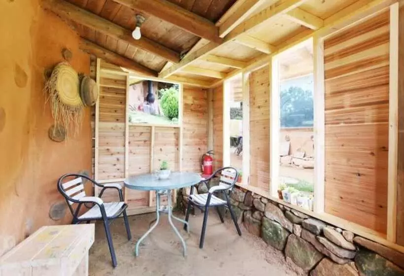 Gwanghwado Toads Clayhouse Pension