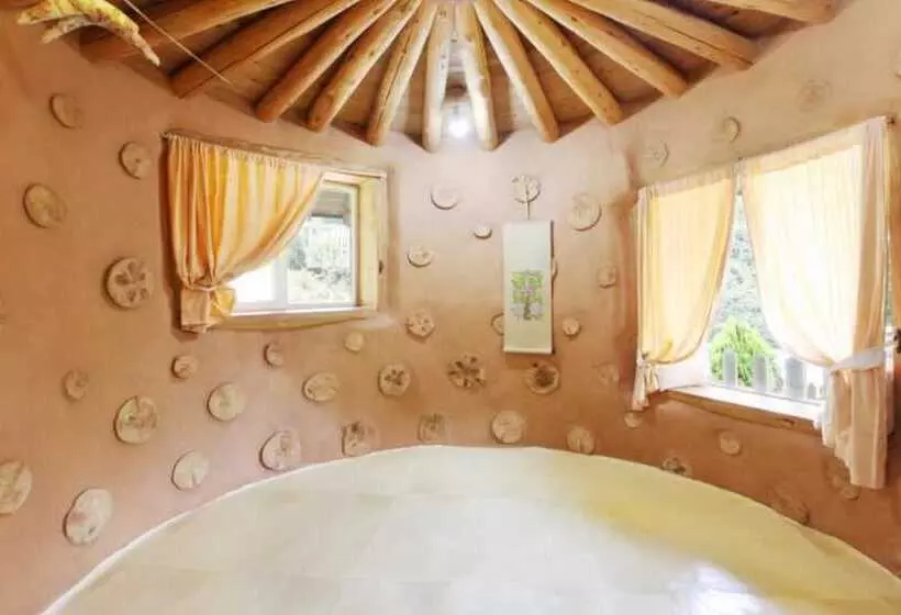 Gwanghwado Toads Clayhouse Pension