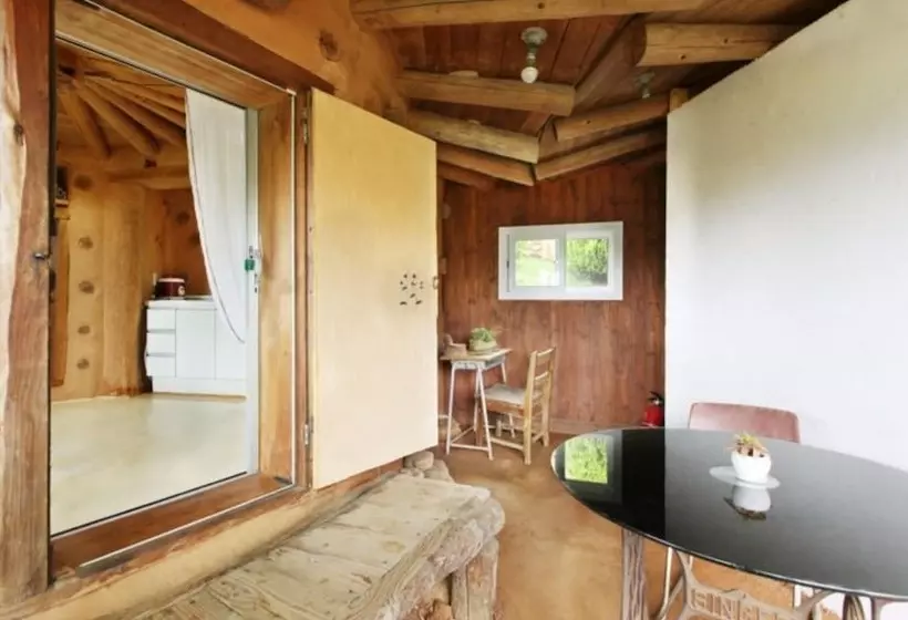 Gwanghwado Toads Clayhouse Pension