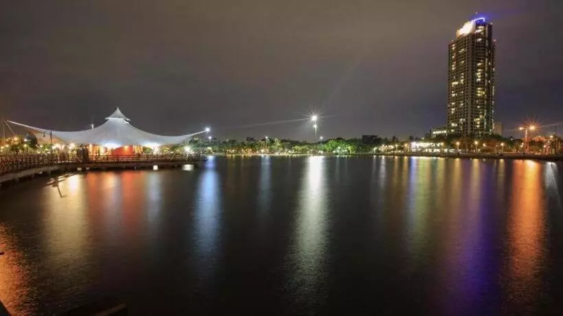 ホテル Mutiara Kota Tua