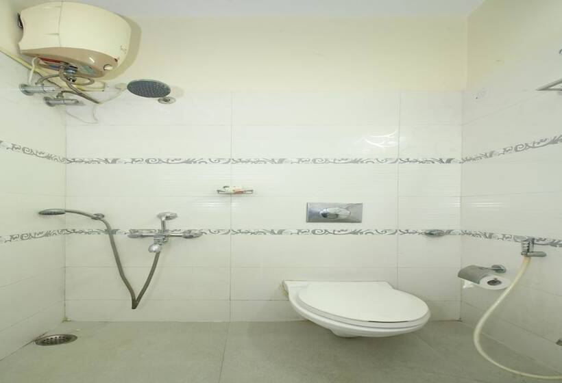 Отель Oyo 3573 Salt Lake Sector 2