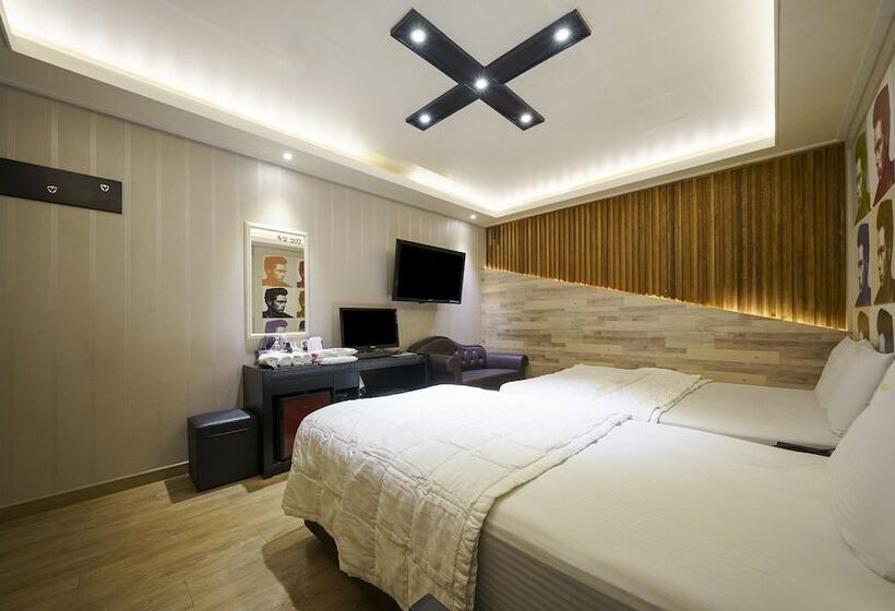 Motel Daegu Suseong Lake Child