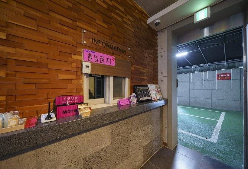 Motel Daegu Suseong Lake Child