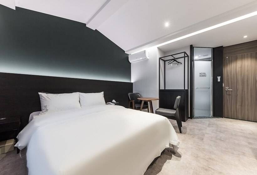 فندق على الطريق Dubai