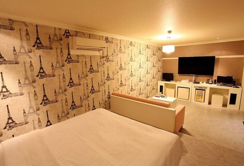 モーテル Guri Film 372